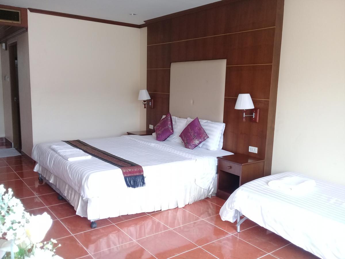 Ban Tyrol Hotel Patong Bagian luar foto